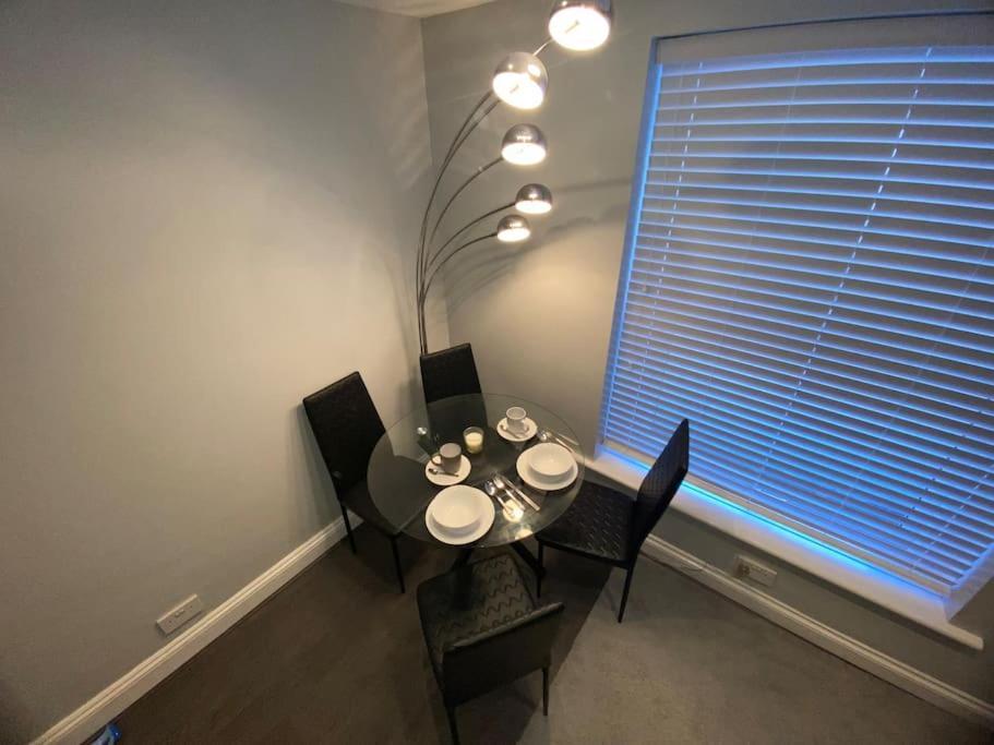 Spacious 2 Bedroom Flat London Exterior foto